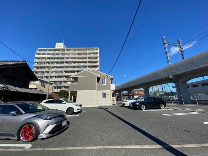 26/30 駐車場