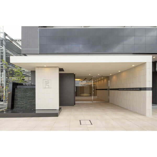 17/26 エントランス