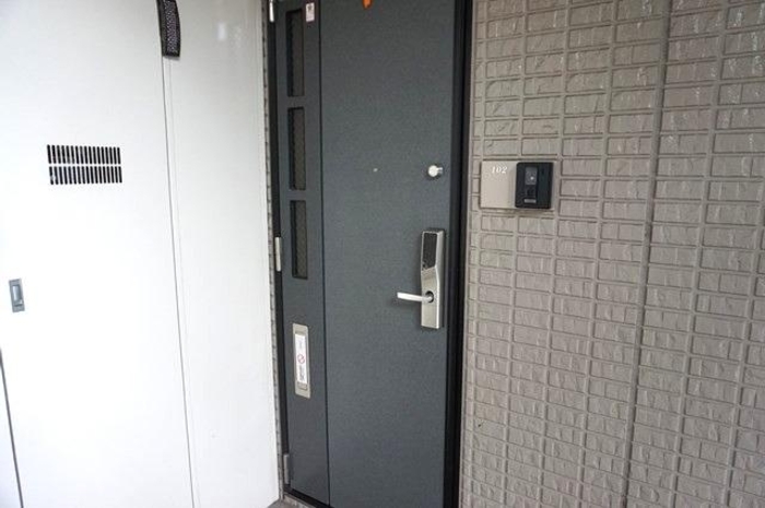 16/26 エントランス