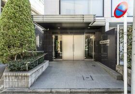 15/15 エントランス