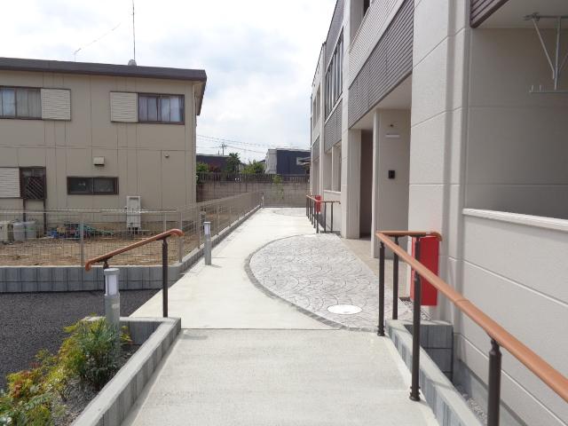 21/30 エントランス