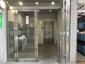 2/2 エントランス