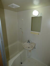 11/13 浴室