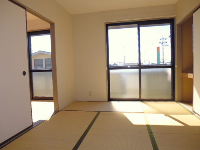 2/4 エントランス