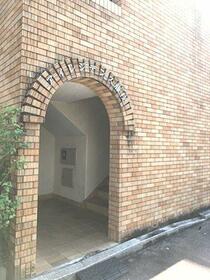 13/13 エントランス