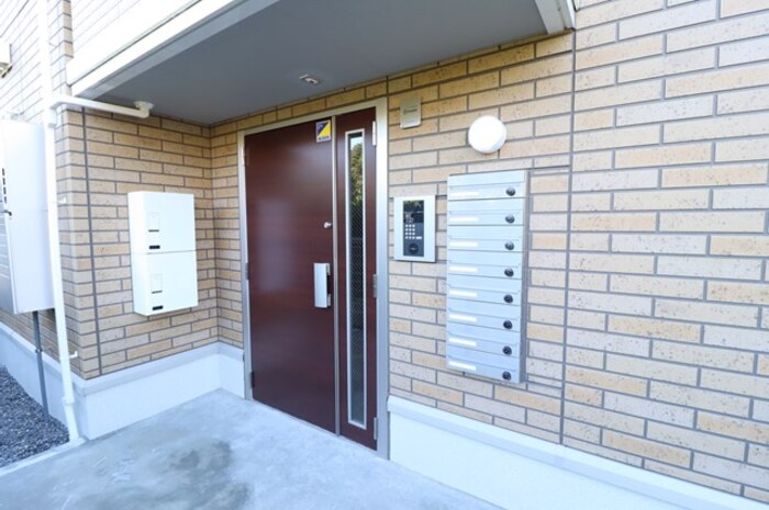 18/20 エントランス