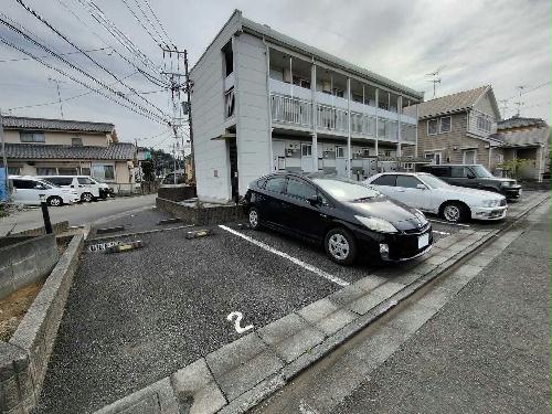 14/14 駐車場