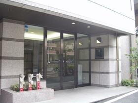 16/16 エントランス