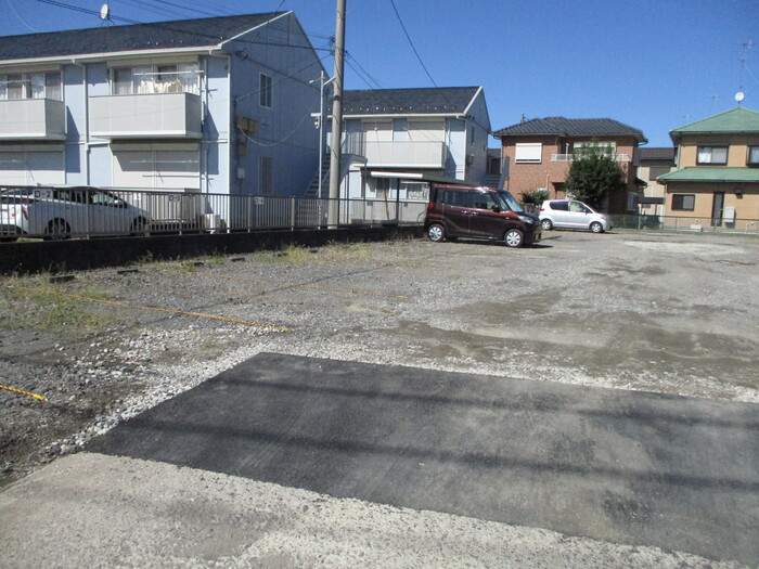 15/15 駐車場