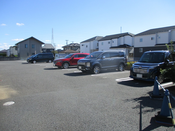 2/2 駐車場