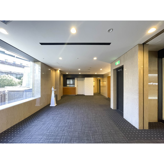 16/16 エントランス