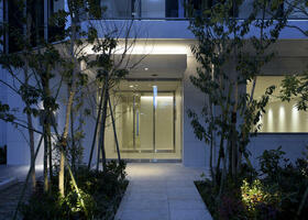 14/16 エントランス