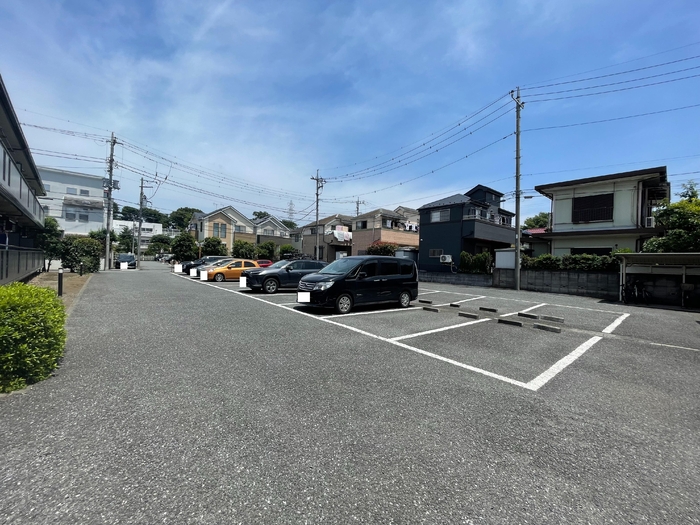 20/21 駐車場