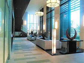 2/2 エントランス