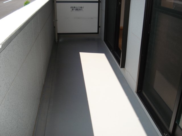 21/27 バルコニー