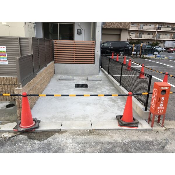 19/28 駐車場