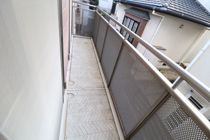 13/22 バルコニー
