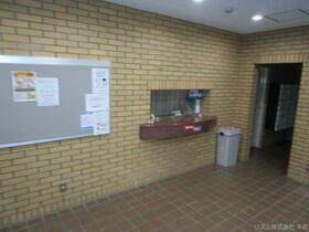 15/15 エントランス