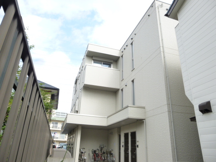 19/19 エントランス