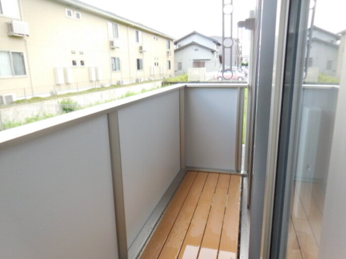 13/16 バルコニー