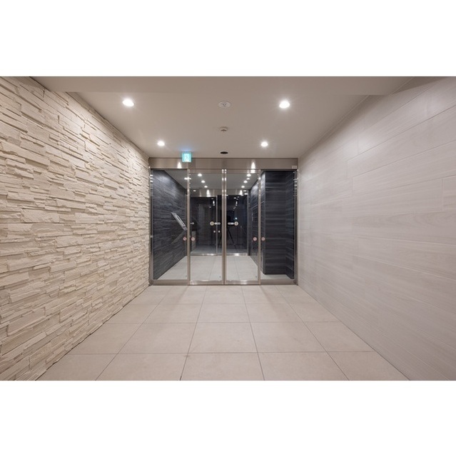 17/21 エントランス