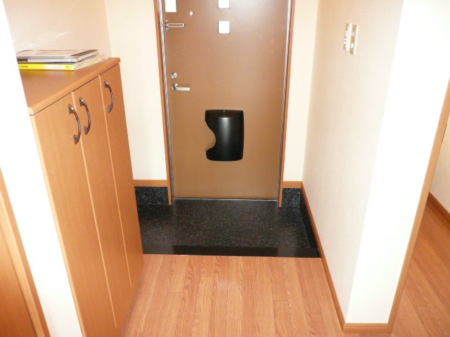 13/30 玄関