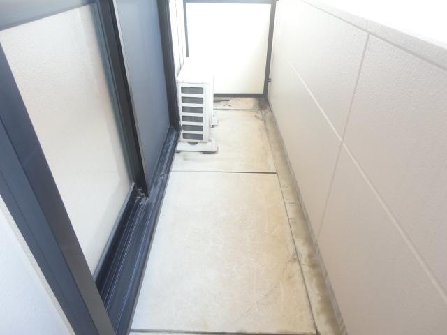 22/27 バルコニー