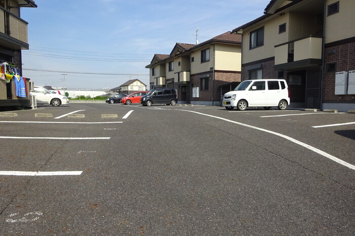 20/21 駐車場