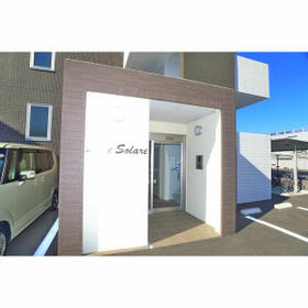 16/16 エントランス