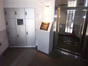 3/3 エントランス