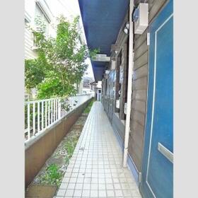 16/16 エントランス