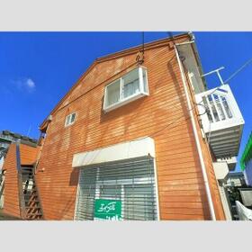 5/5 エントランス