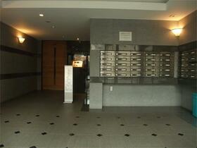 15/15 エントランス