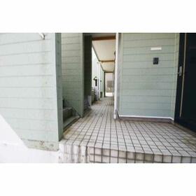 18/23 エントランス