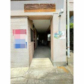 14/15 エントランス