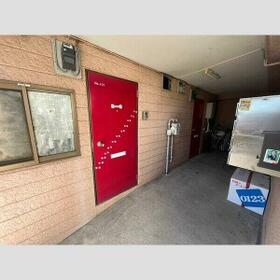 15/15 エントランス