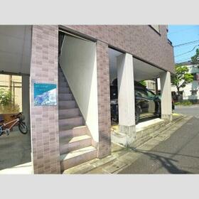 15/16 エントランス