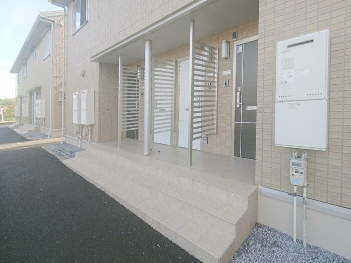 19/20 エントランス