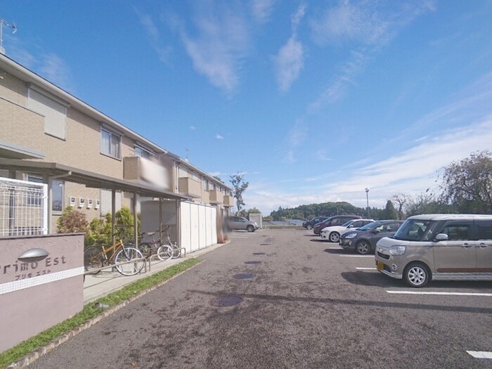 20/20 駐車場