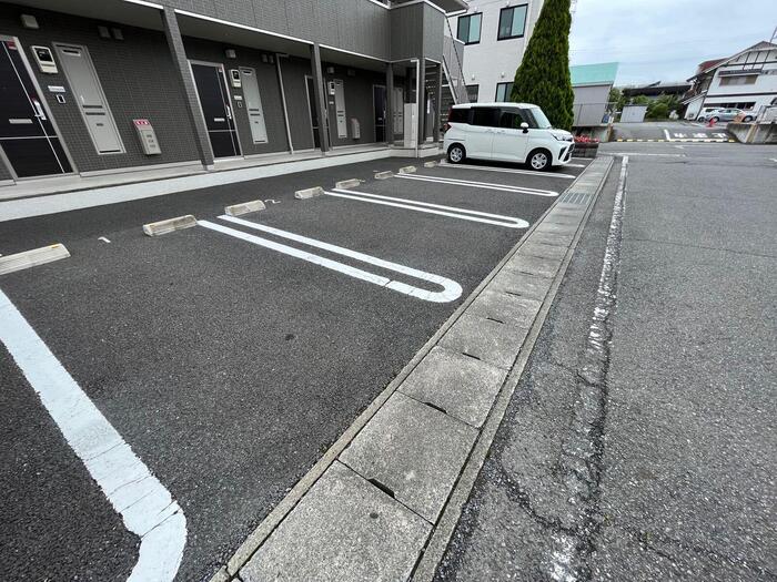 3/7 駐車場