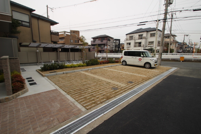 16/26 駐車場