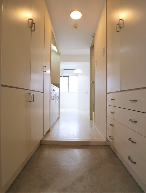 13/30 リビング/ダイニング