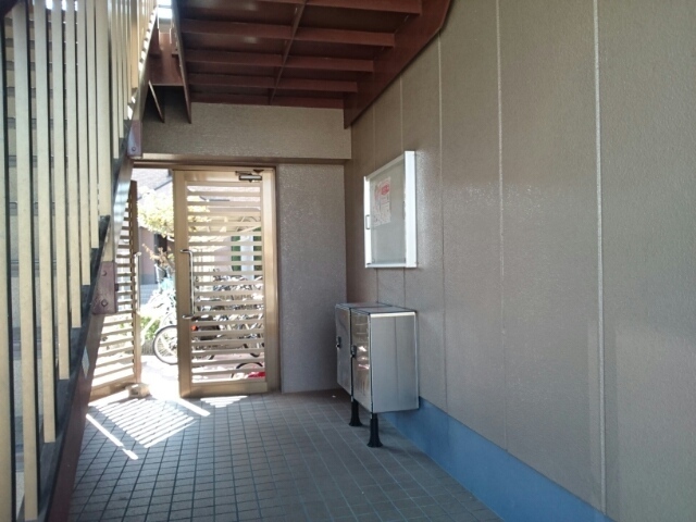 13/20 エントランス