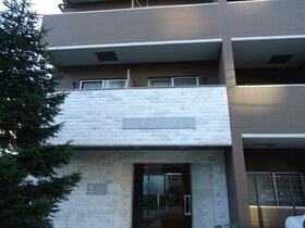 16/18 エントランス