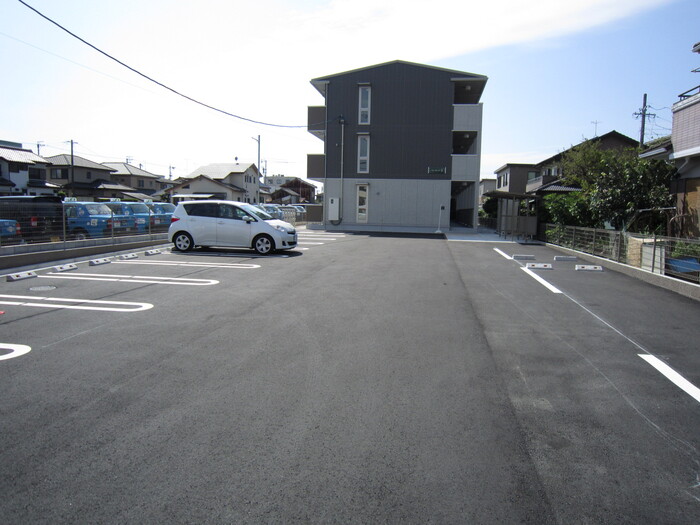 16/19 駐車場