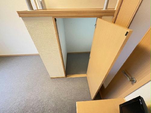 14/22 エントランス