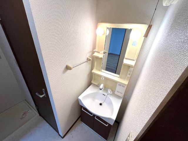 18/27 洗面