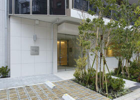 2/5 エントランス