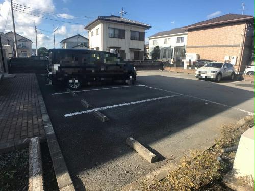 14/17 駐車場