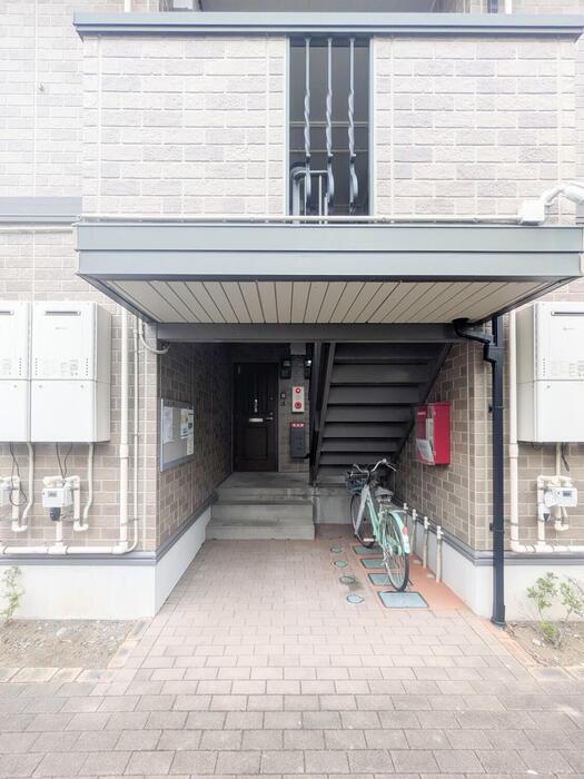 17/18 エントランス